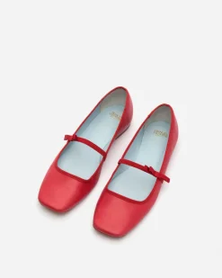 Frances Valentine Jude Mary Jane Flat><noscript><img width=